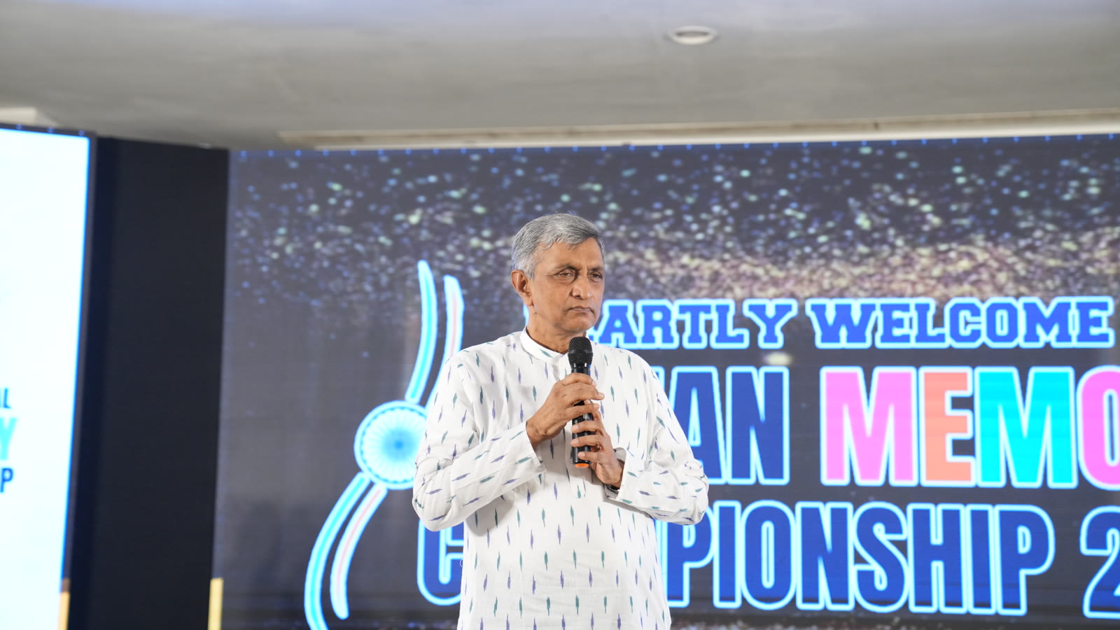 Dr Jayaprakash Narayan speaking at the Indian Memory Championship hosted by the Indian Memory Sports Academy