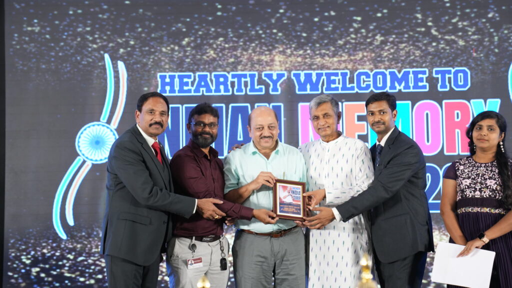 Dr. P Srinivas Kumar with chief guest Dr Jayaprakash Narayan at the Indian Memory Championship in Hyderabad