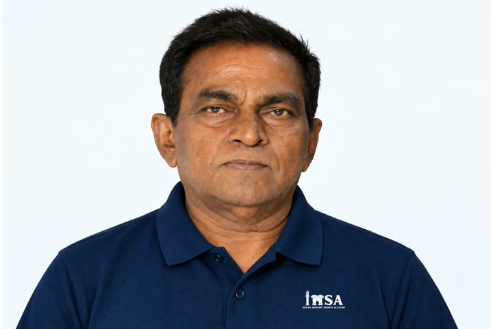 Senior memory athlete in an IMSA shirt